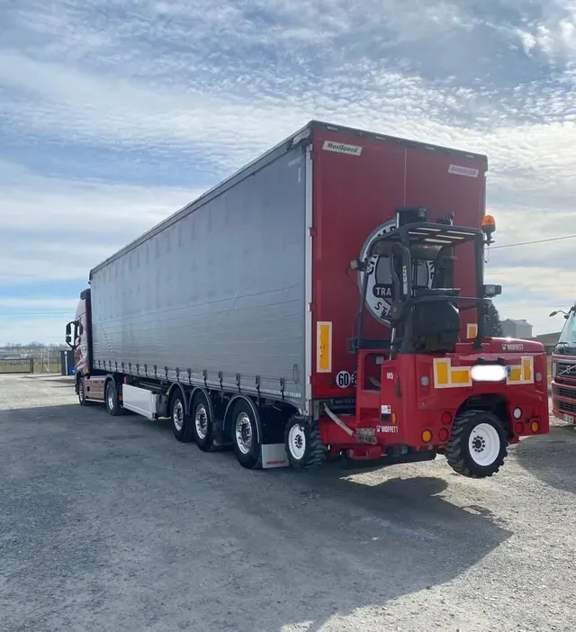 Camion transport volet